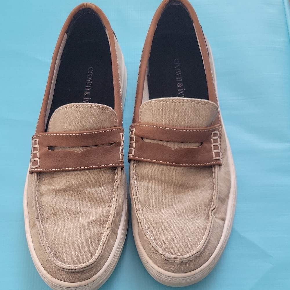 Crown & Ivy Tan Brown Loafers Slip-On Style